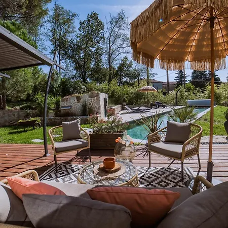 De Charme Avec Piscine Calme & Elegance Villa