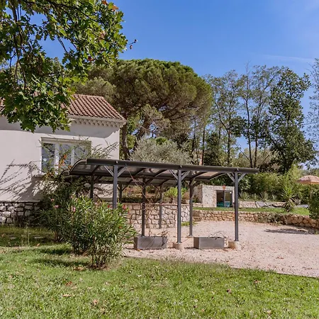 De Charme Avec Piscine Calme & Elegance Villa